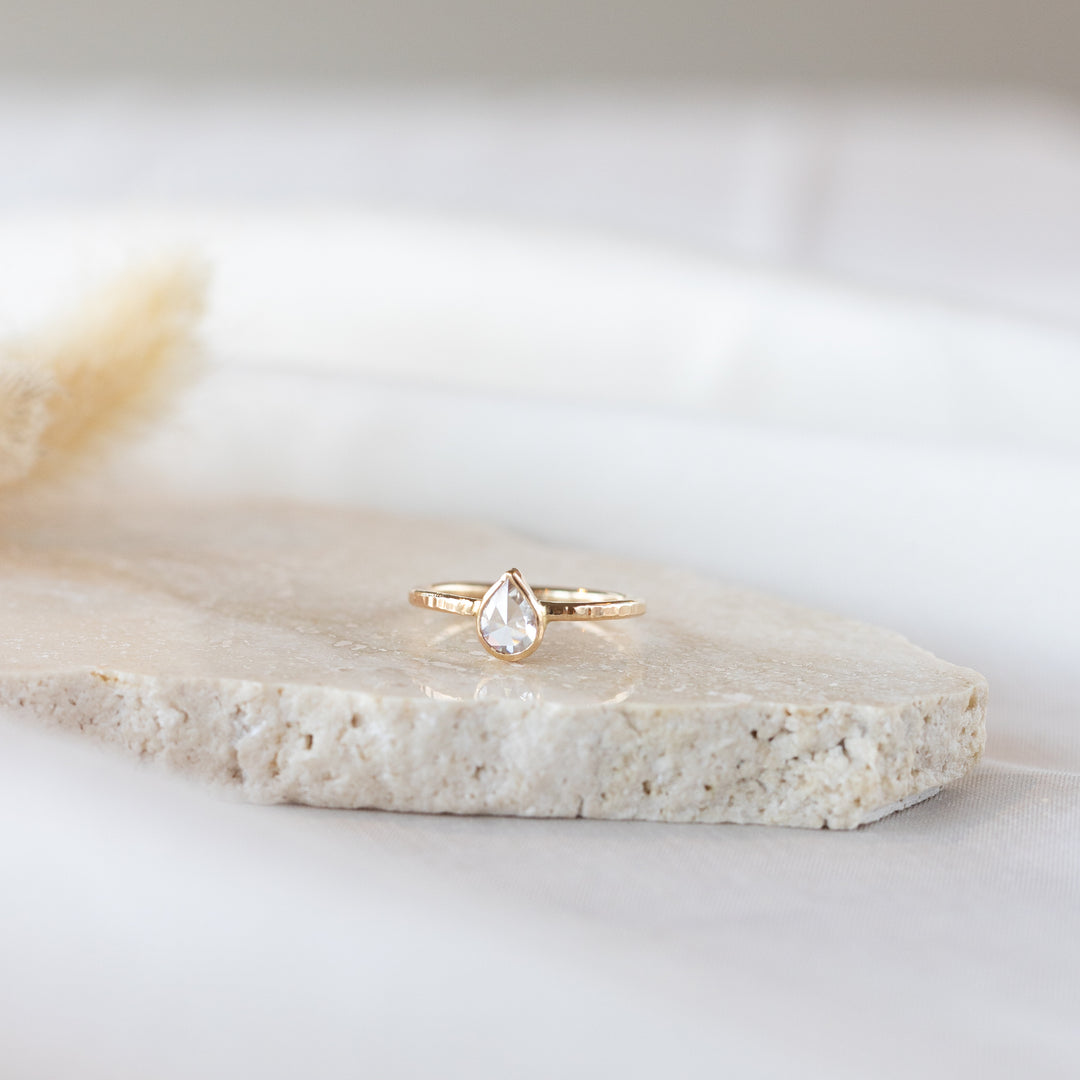 Moissanite dropa hringur, stærð 55 EU