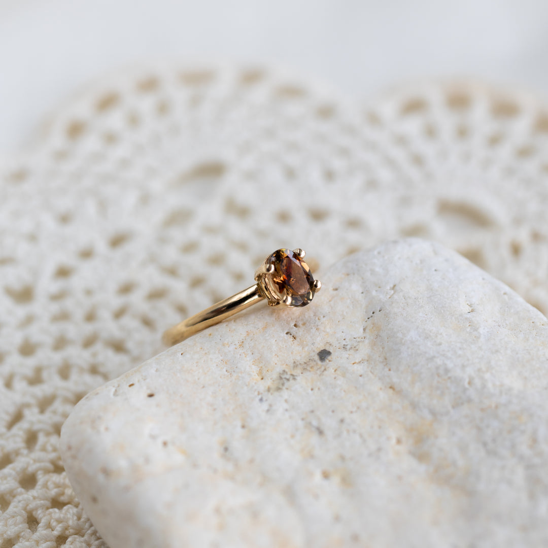 Oval Andalusite Ring, Size 58 EU