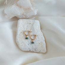 Load image into Gallery viewer, Emerald Huggies