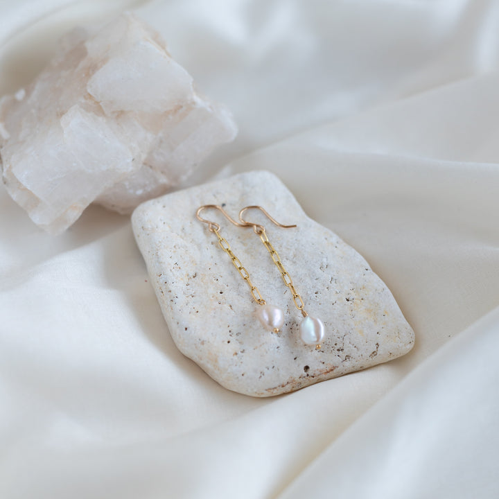 Ivy Pearl eyrnalokkar