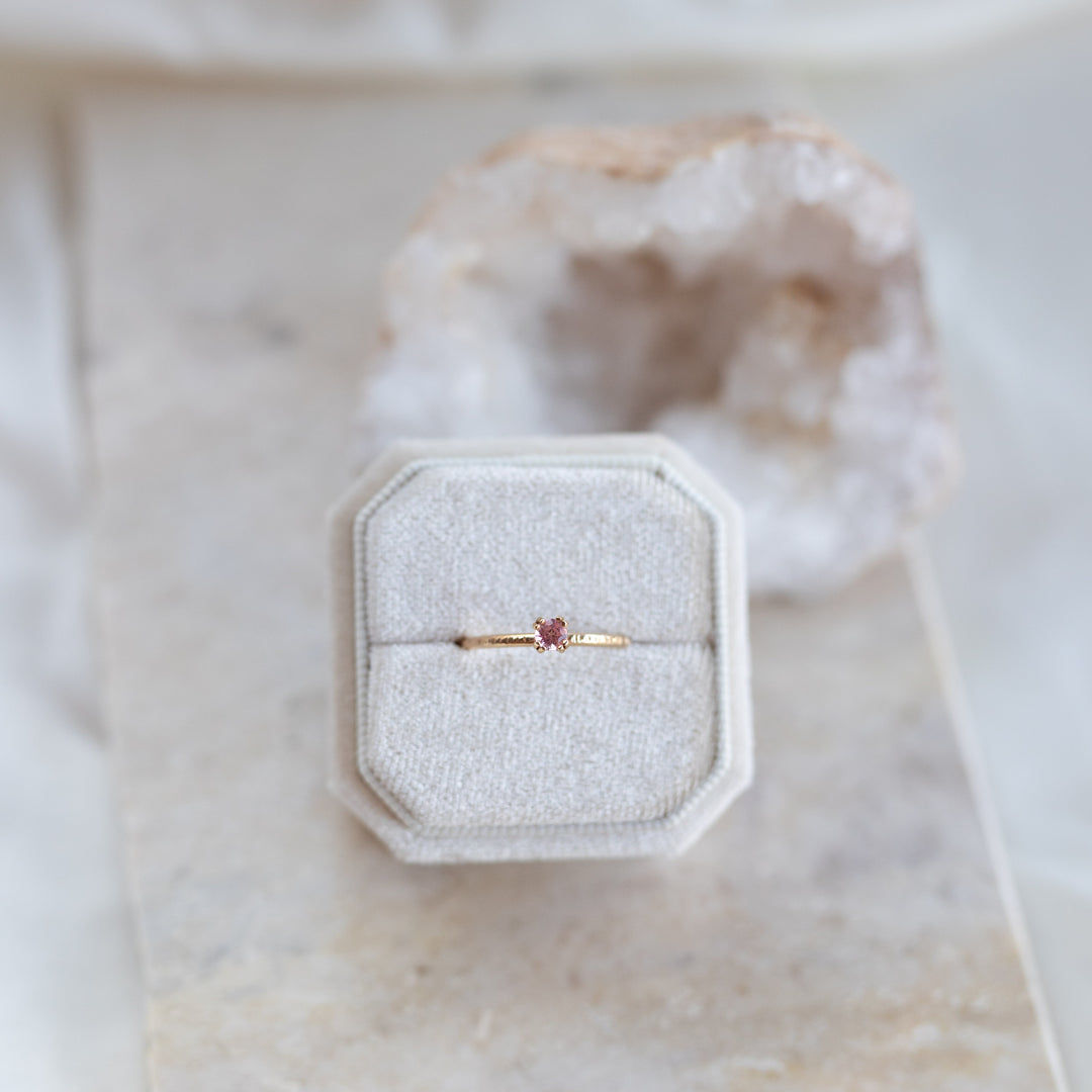 Pink Spinel Ring, size 53 EU