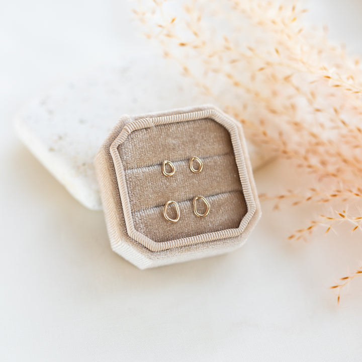14k Vök Studs