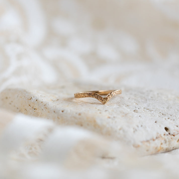 Speckled V Band