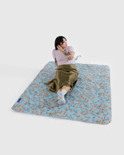 Load image into Gallery viewer, BAGGU Puffy Picnic Blanket, Orchid