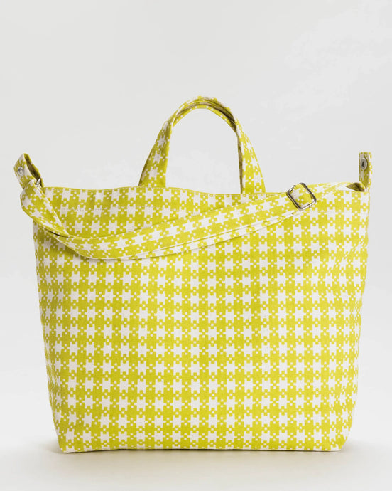 BAGGU Chartreuse Gingham Horizontal Zip Tote