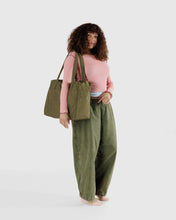 Load image into Gallery viewer, BAGGU Cloud Carry On, Seaweed