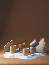 Hlaða mynd inn í gallerískoðara, Terracotta Dune Candle, Orange Zest &amp; Bergamot