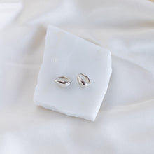 Load image into Gallery viewer, Dropi Huggies