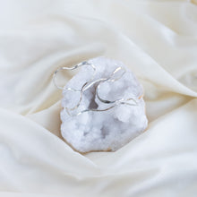 Load image into Gallery viewer, Vök Arm Cuff