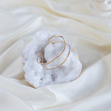 Load image into Gallery viewer, Vök Cuff