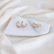 Load image into Gallery viewer, Vök Hoops