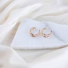 Load image into Gallery viewer, Vök Hoops