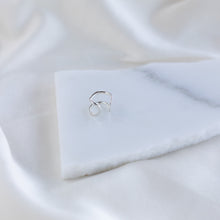 Load image into Gallery viewer, Vök Ear Cuff