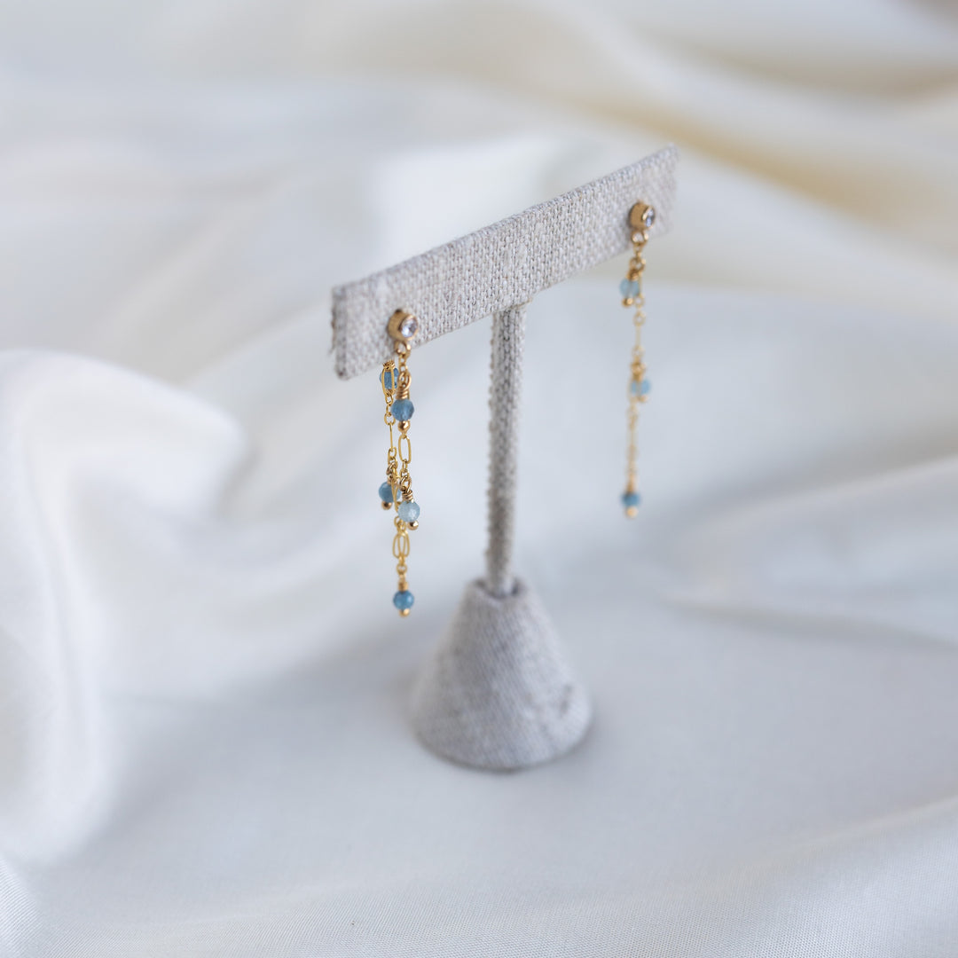 Aquamarine Tassel eyrnalokkar