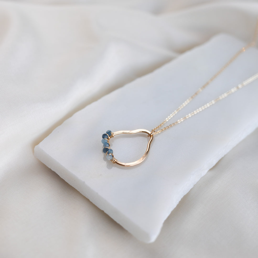 Vök hálsmen, Aquamarine