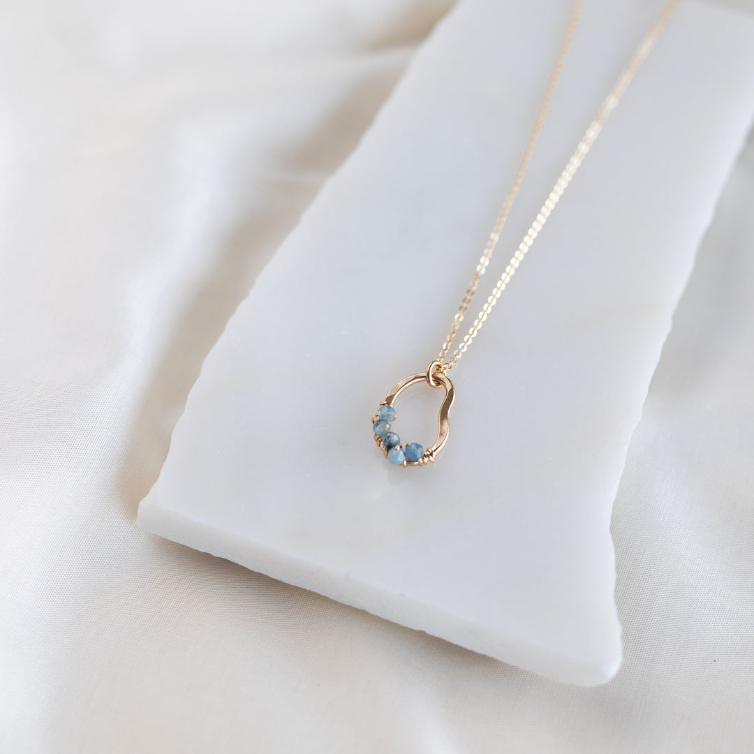 Vök hálsmen, Aquamarine