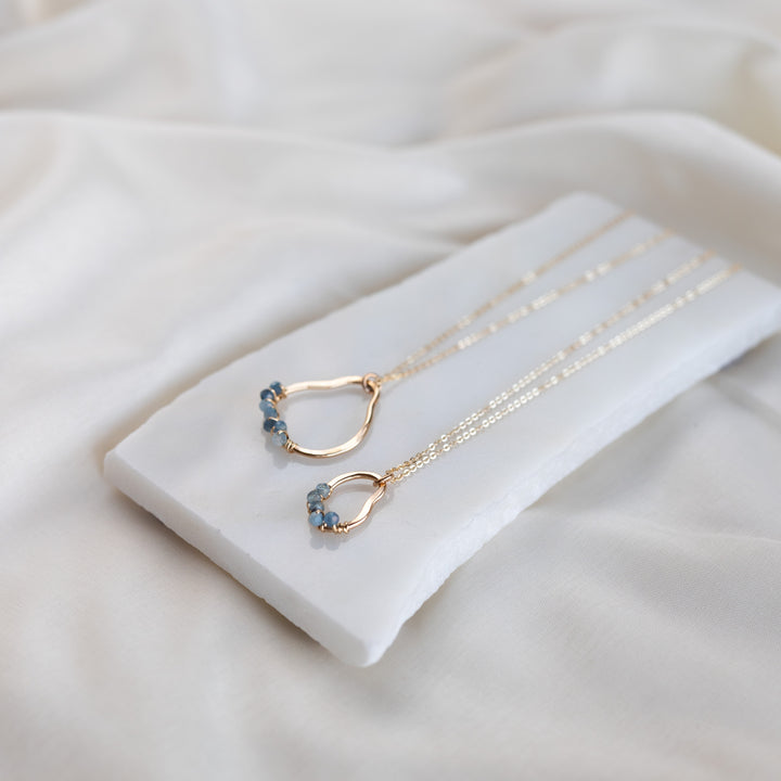 Vök hálsmen, Aquamarine