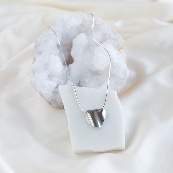 Vök Speglun Necklace