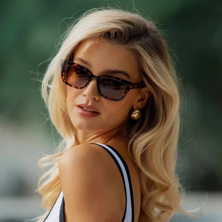 WMP Vivian Sunglasses, Tortoise
