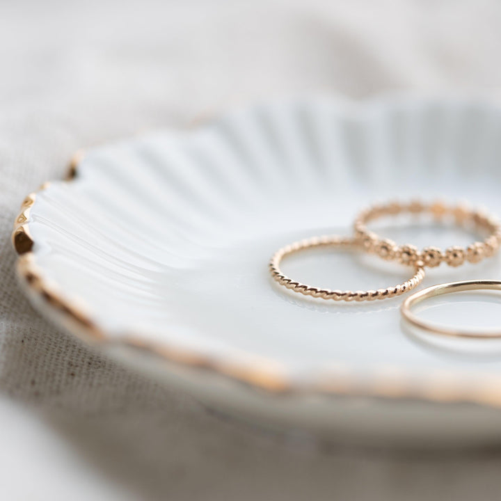14k Delicate Twist Ring