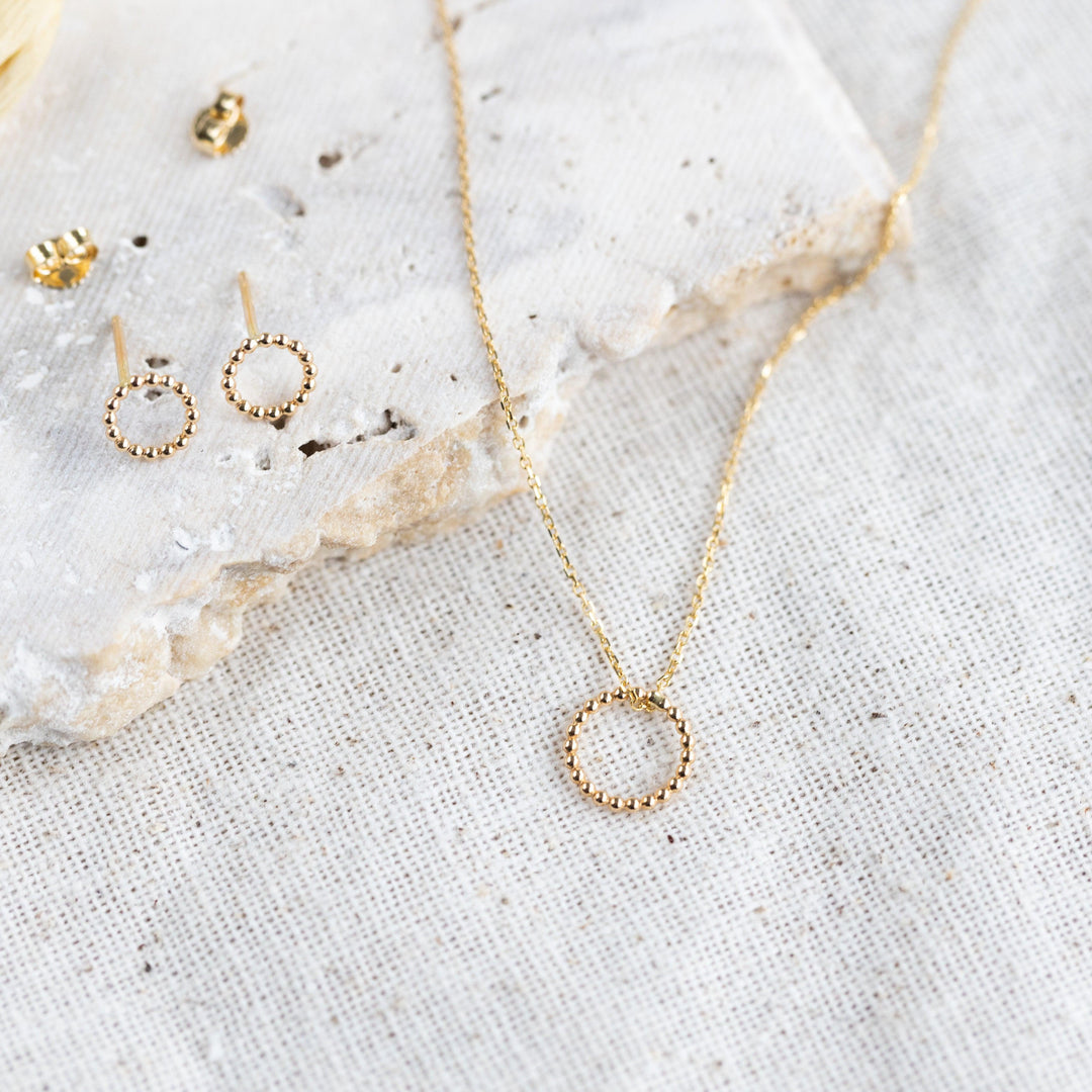 14k Delicate Dot eyrnalokkar