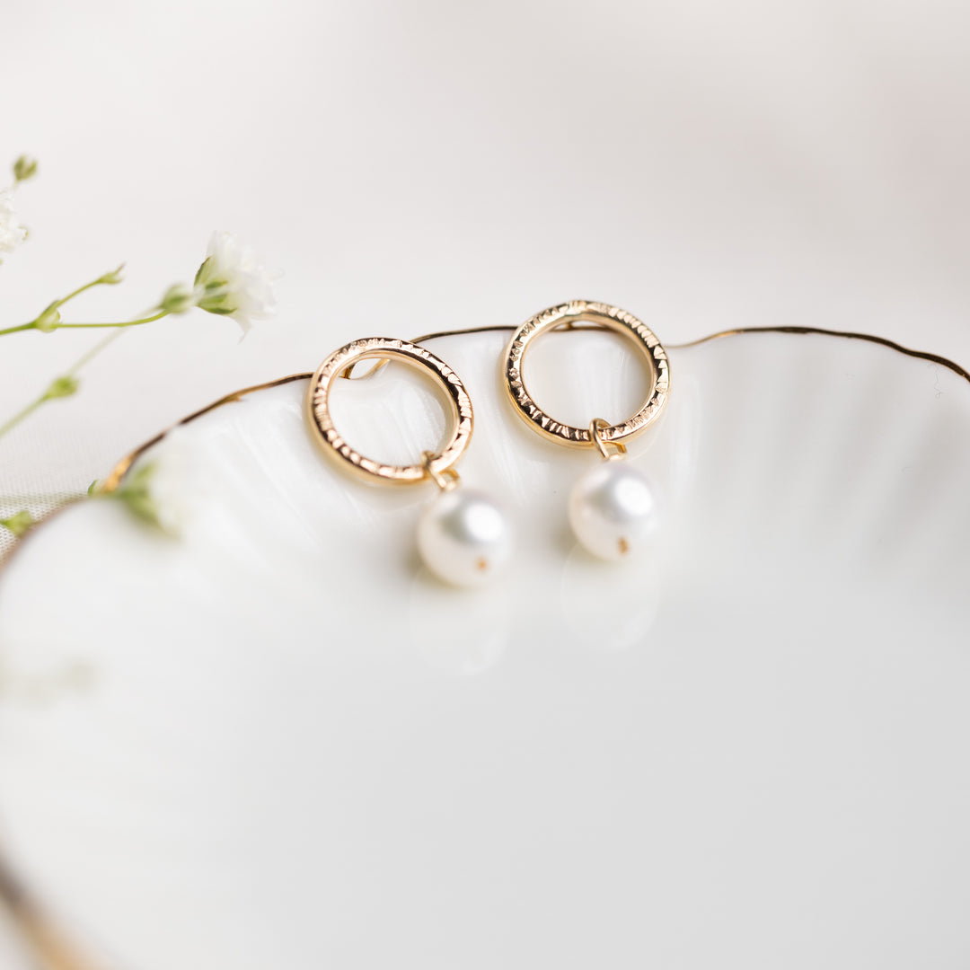 Circle &amp; Pearl Earrings