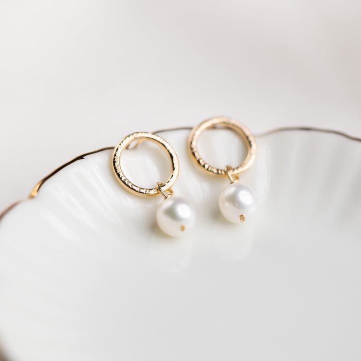 Circle &amp; Pearl Earrings