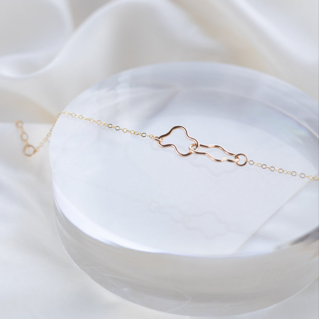 Linked Wave armband