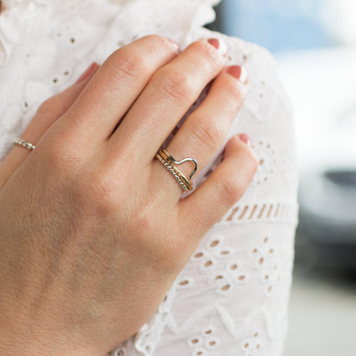 Delicate Twist Ring