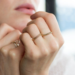 Delicate Twist Ring