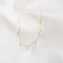 Load image into Gallery viewer, Teardrop Pearl Necklace