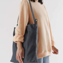 Load image into Gallery viewer, BAGGU Charcoal Tote