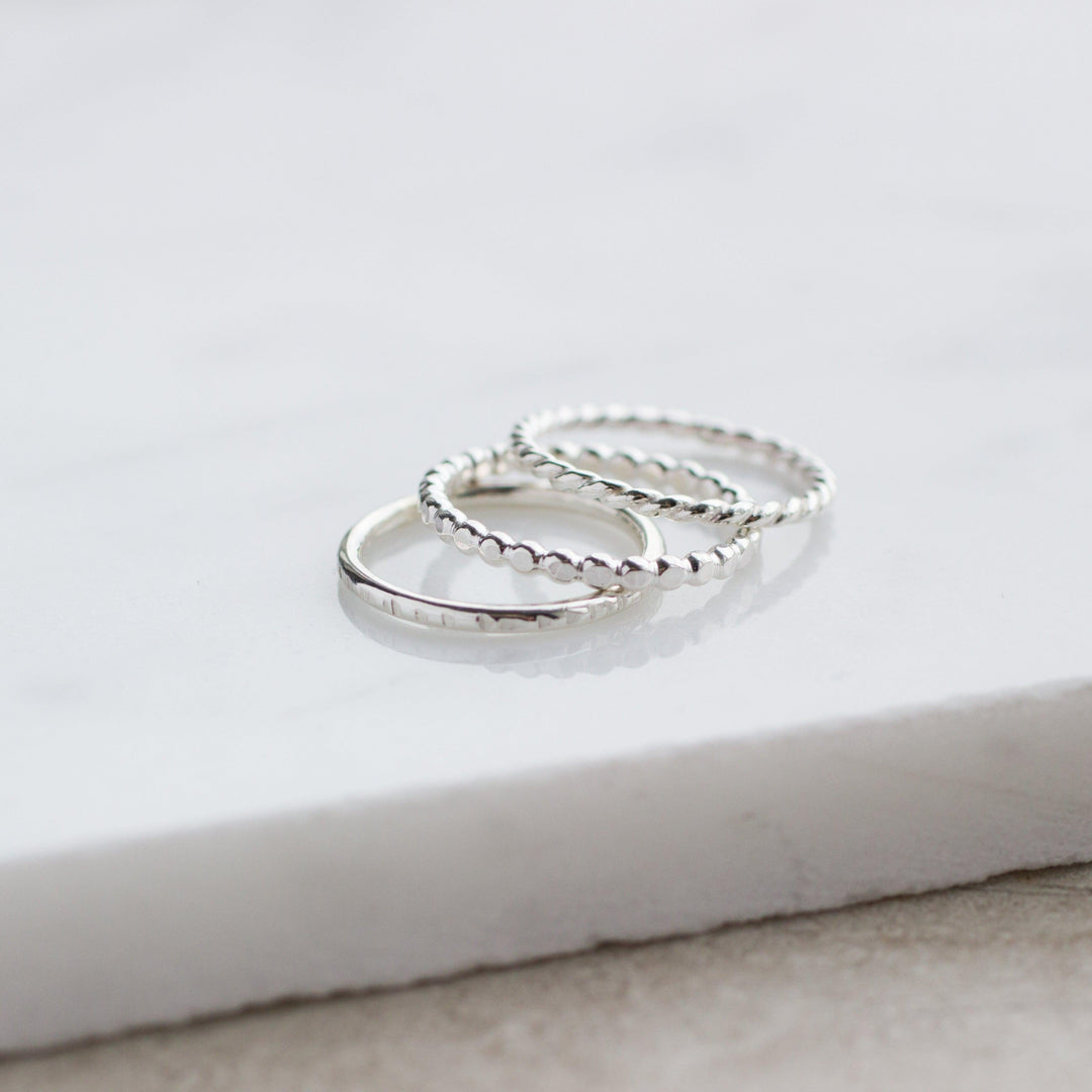 Delicate Twist Ring