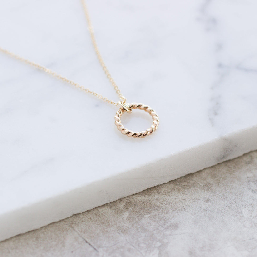Twist Necklace